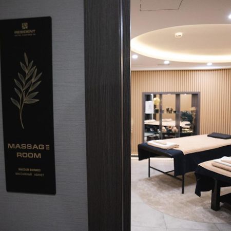 Resident Hotel Kazybek Bi Almaty Exterior photo